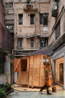 Backpack Housing by HKU_ Superposition